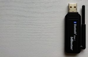 كيفية جعل جهاز الكمبيوتر الخاص بك Bluetooth جاهز USB